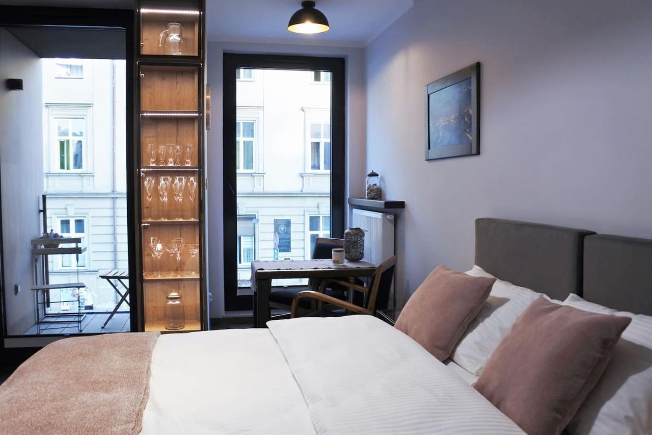 Boutique 108 - Old City, Luxury Apt. With A Garage Krakov Exteriér fotografie